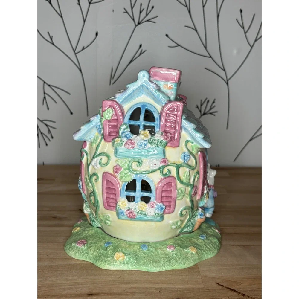 Avon Luminous Treasures Welcome Spring Bunny Cottage Tea Light Holder 2003